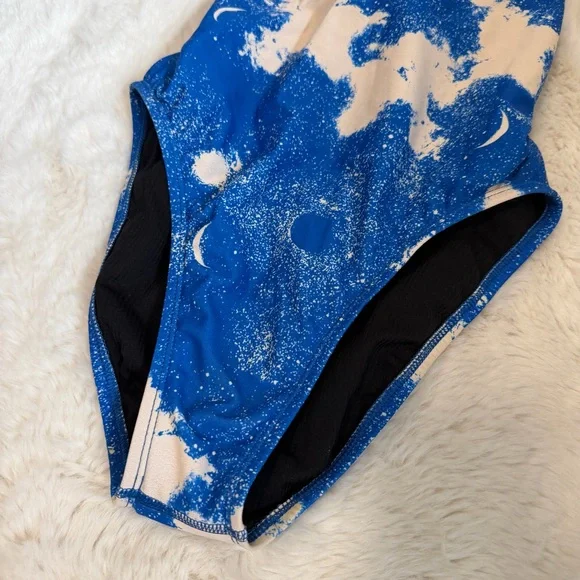 Jolyn One Piece 28 - Picture 2 of 6